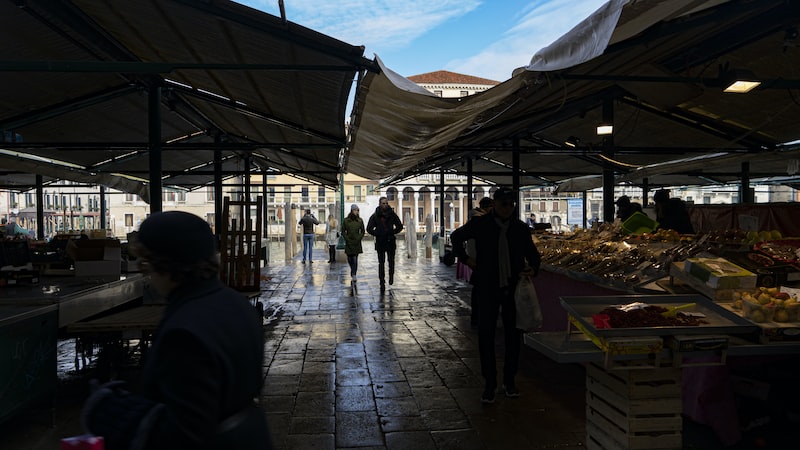 Tiyatro ve Belgesel Tiyatro Tiyatro ve Belgesel Tiyatro